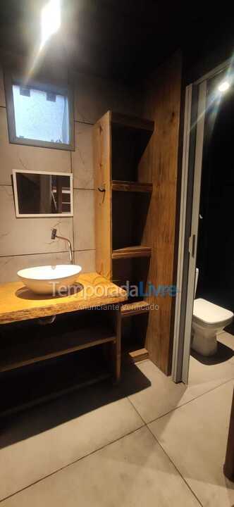 Casa para aluguel de temporada em Imbituba (Praia do Rosa)