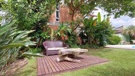 HOUSE WITH SWIMMING POOL JD GISELLE