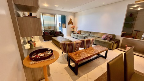 Apartamento de luxo frente ao mar
