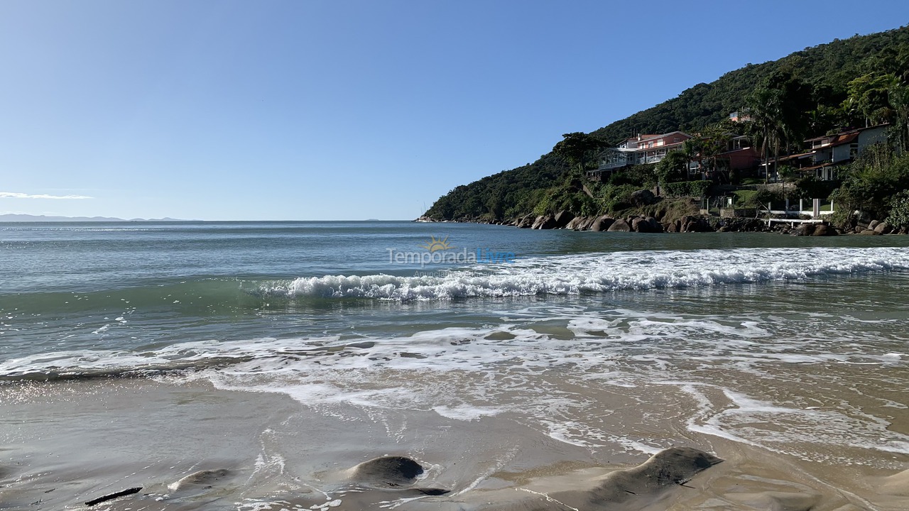 Apartamento para aluguel de temporada em Florianópolis (Lagoinha)