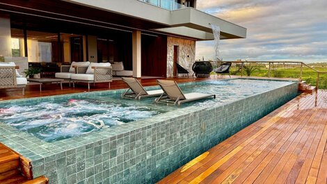 Beachfront Mansion with 8 Suites in Alphaville Guarajuba