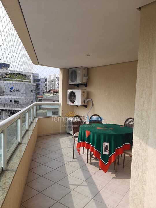 Apartment for vacation rental in Bombinhas (Praia de Bombas)