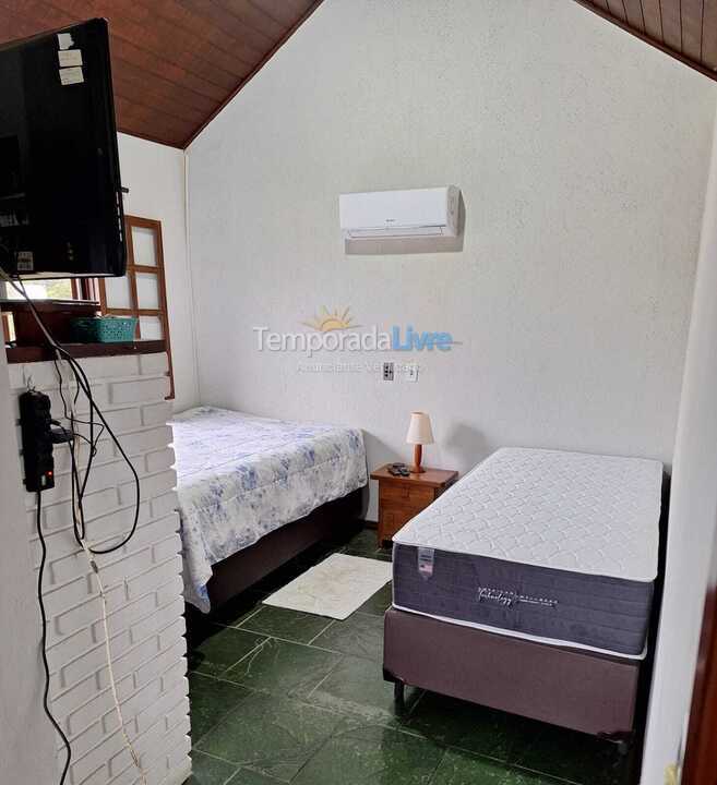 Casa para aluguel de temporada em Bertioga (Condominio Morada da Praia)