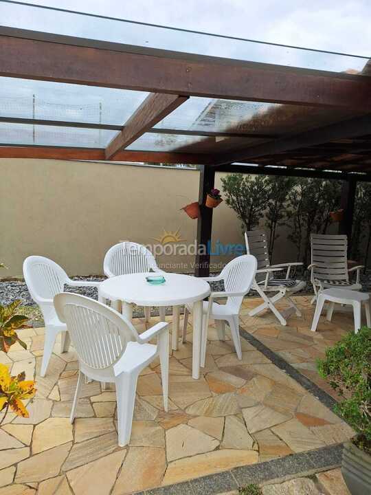 Casa para aluguel de temporada em Bertioga (Condominio Morada da Praia)