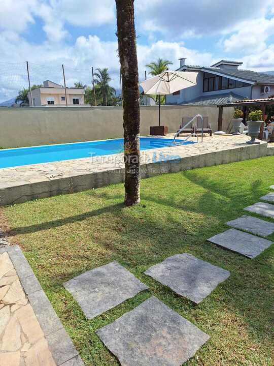 Casa para aluguel de temporada em Bertioga (Condominio Morada da Praia)