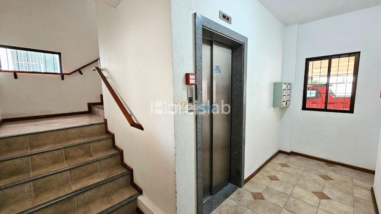 Apartamento para aluguel de temporada em Florianopolis (Canasvieiras)