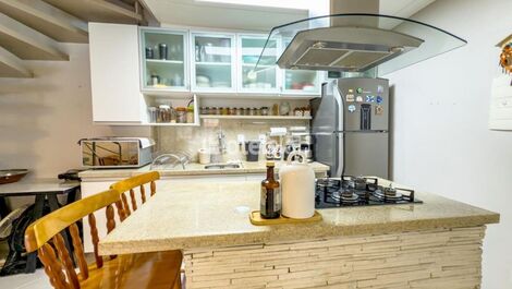 Lindo duplex com acesso à praia (189)