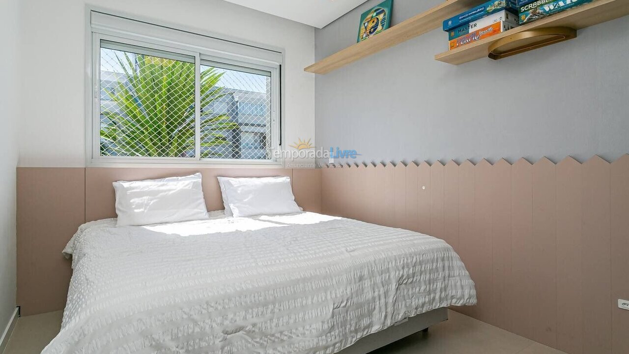 Apartamento para aluguel de temporada em Florianopolis (Campeche)