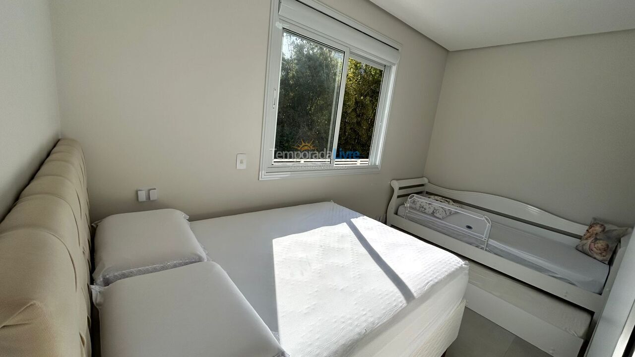 Apartment for vacation rental in Governador Celso Ramos (Praia de Palmas)