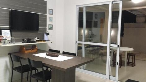 Casa 4 Dormitórios com Vista Mar na Daniela