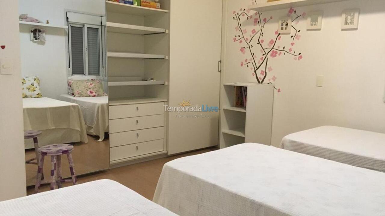 Casa para aluguel de temporada em Florianópolis (Praia da Daniela)