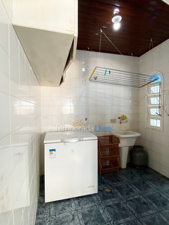 Casa para aluguel de temporada em Ubatuba (Maranduba)