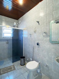CASA +EDICULA, P/20 PES.- 5 DORM. -AR COND.- WIFI- PISCINA PRIVATIVA