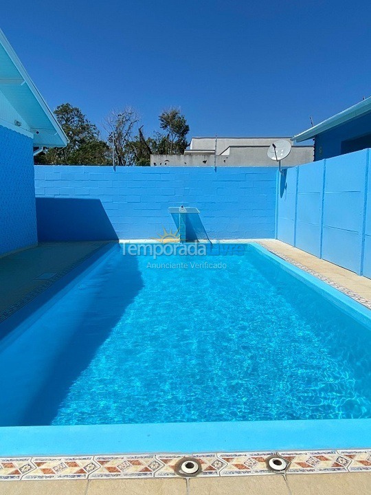 Casa para aluguel de temporada em Ubatuba (Maranduba)