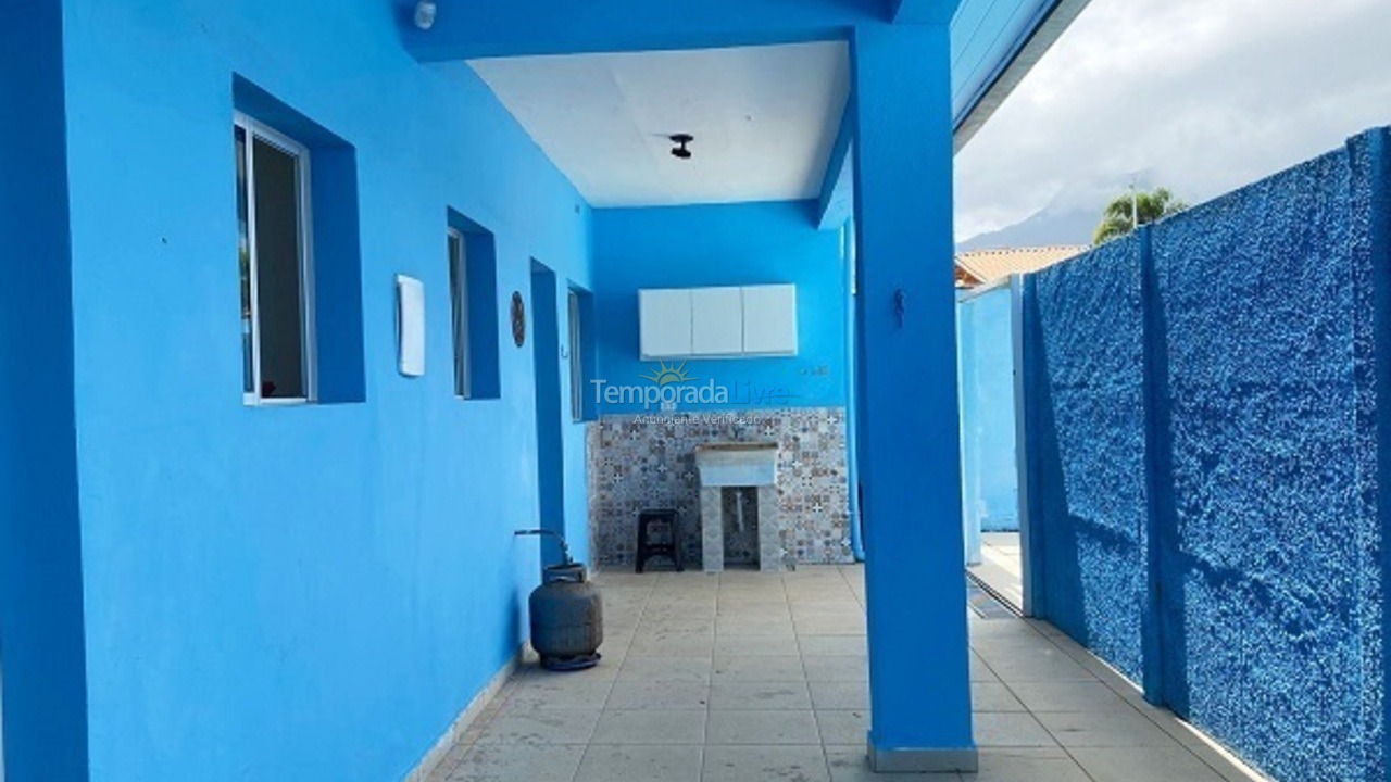 Casa para aluguel de temporada em Ubatuba (Maranduba)