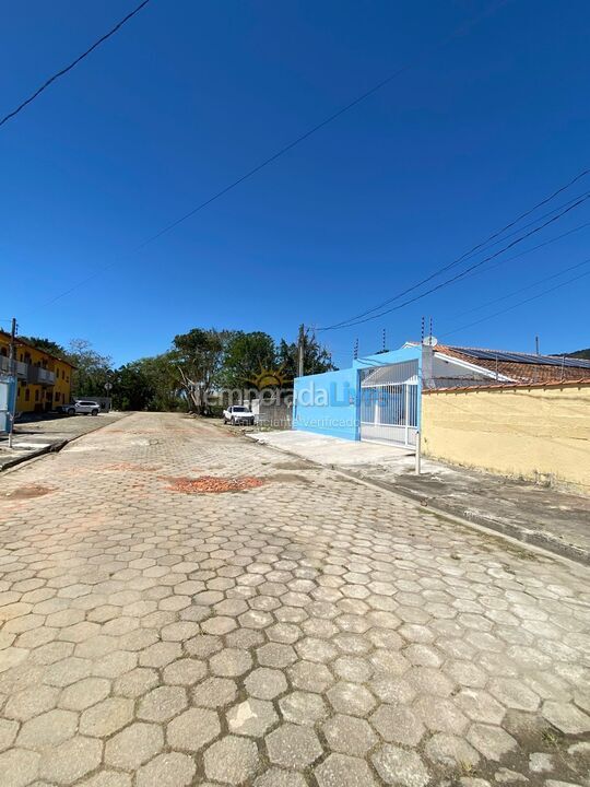 Casa para aluguel de temporada em Ubatuba (Maranduba)