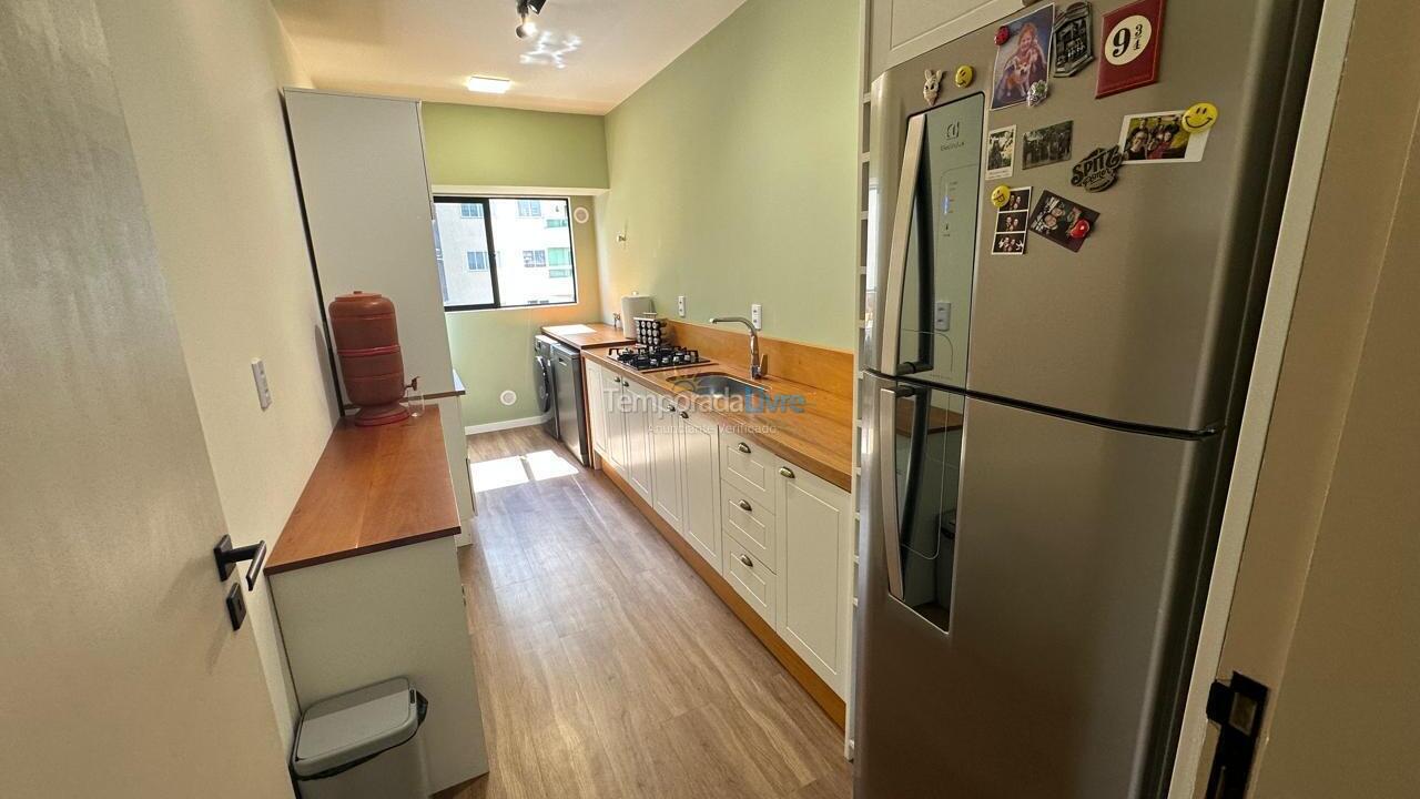 Apartment for vacation rental in Itapema (Meia Praia)