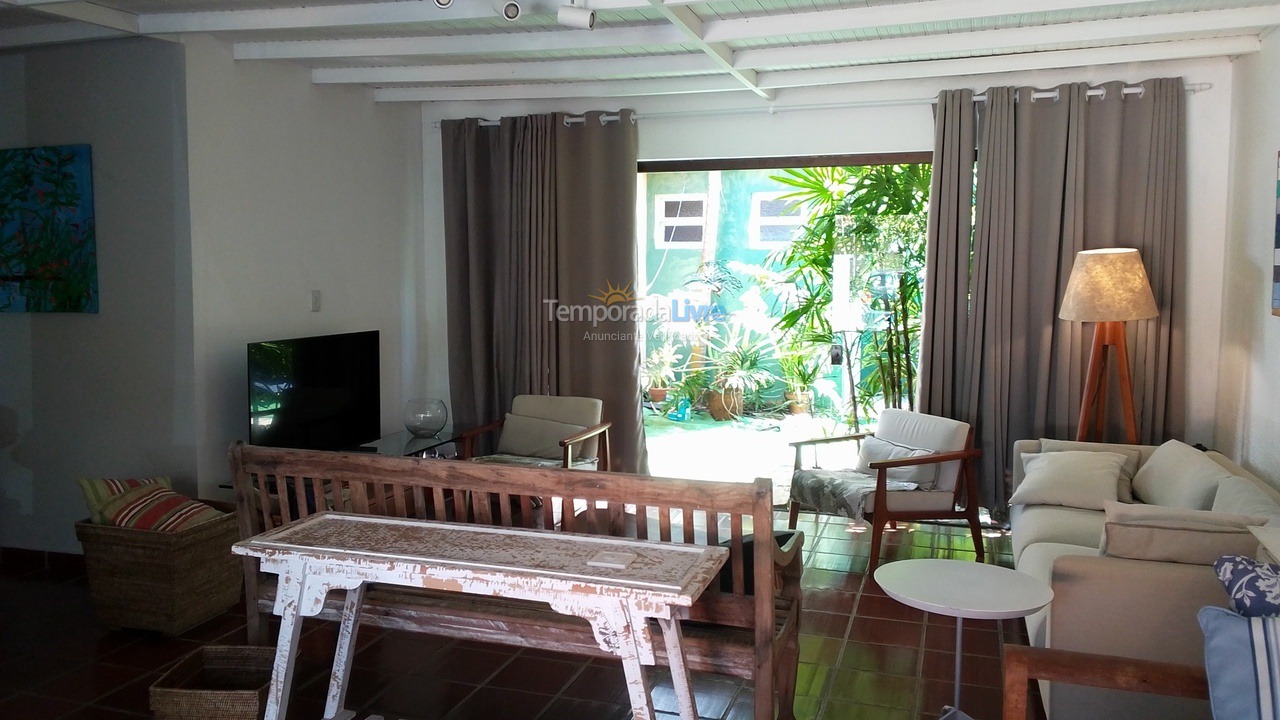 Casa para alquiler de vacaciones em Ubatuba (Praia do Lázaro)