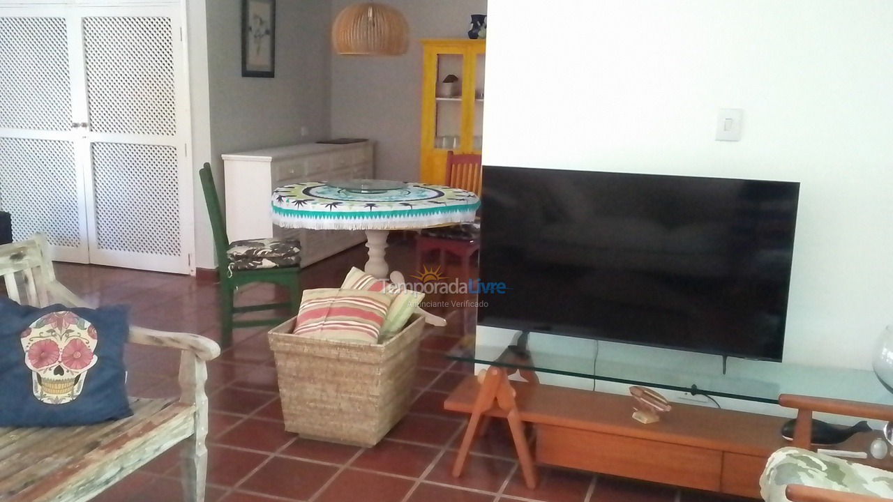 Casa para alquiler de vacaciones em Ubatuba (Praia do Lázaro)