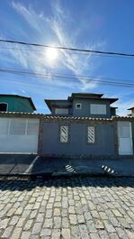 Casa de 6 quartos - piscina privativa - Frente praia do Foguete.