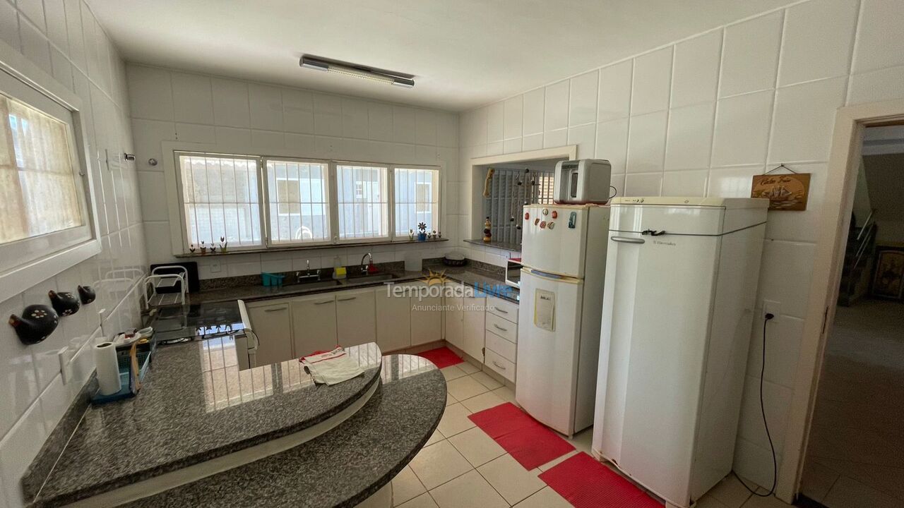 Casa para aluguel de temporada em Cabo Frio (Praia do Foguete)