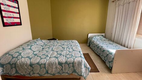 Casa de 6 quartos - piscina privativa - Frente praia do Foguete.