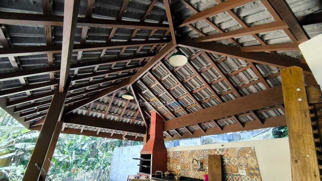 Casa para aluguel de temporada em Ubatuba (Praia do Tenório)