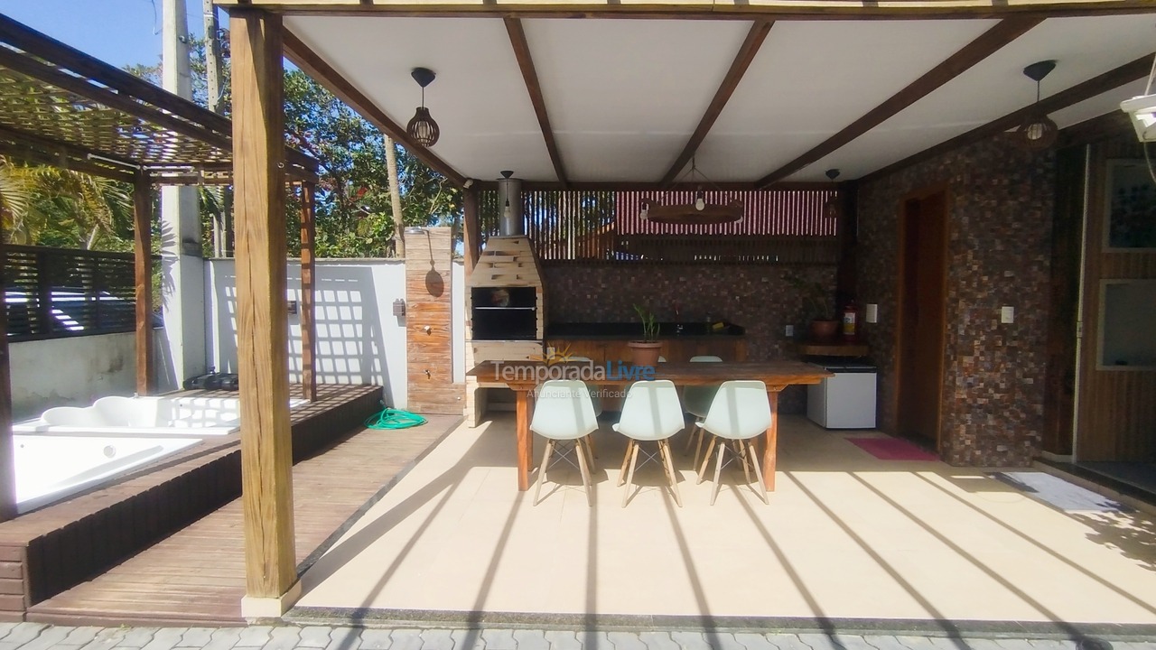 Casa para aluguel de temporada em Bombinhas (Mariscal)