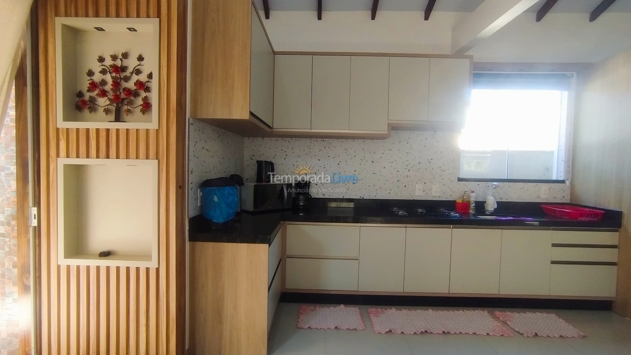 Casa para aluguel de temporada em Bombinhas (Mariscal)