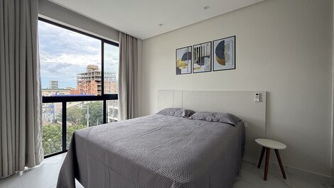 015 - Apartamento alto padrão próximo ao centro e à Praia de Bombas