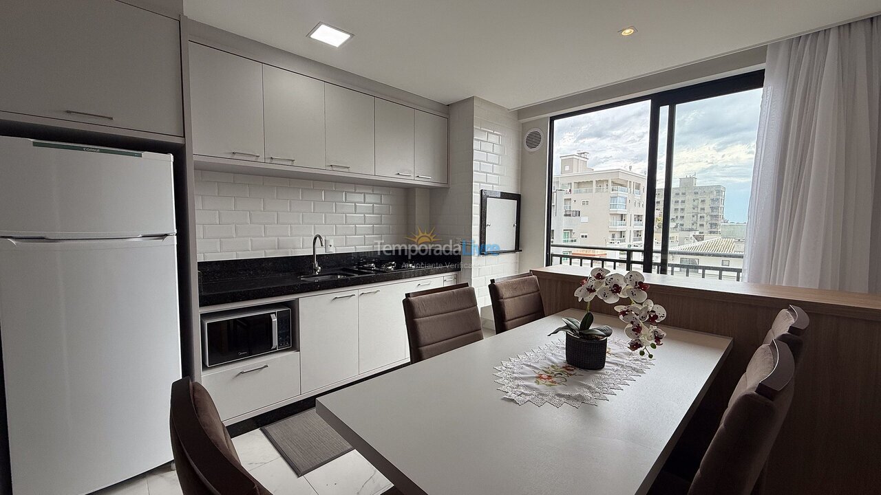 Apartamento para aluguel de temporada em Bombinhas (Praia de Bombas)