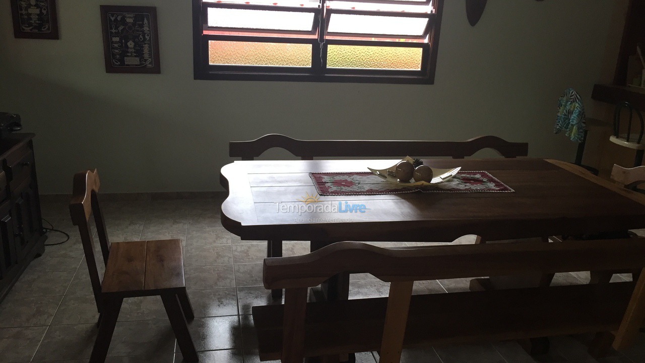 Casa para aluguel de temporada em Bertioga (Boraceia)