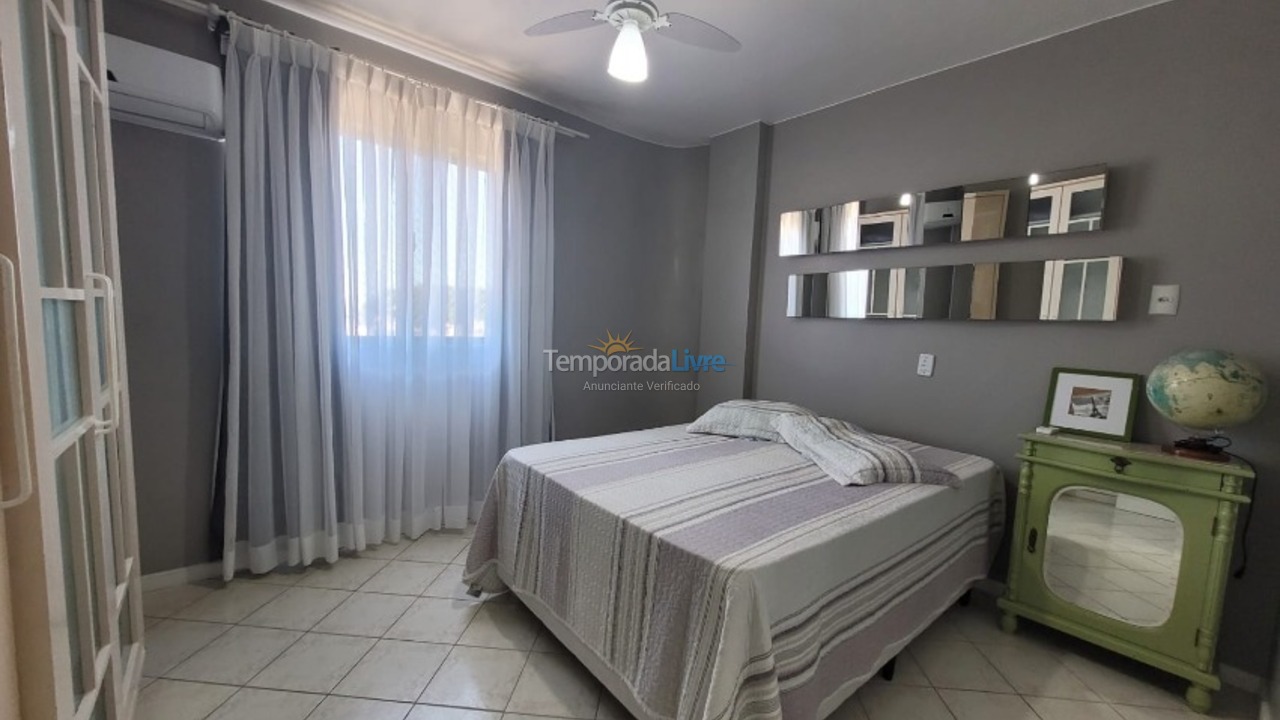 Apartment for vacation rental in Bombinhas (Bombinhas Centro)