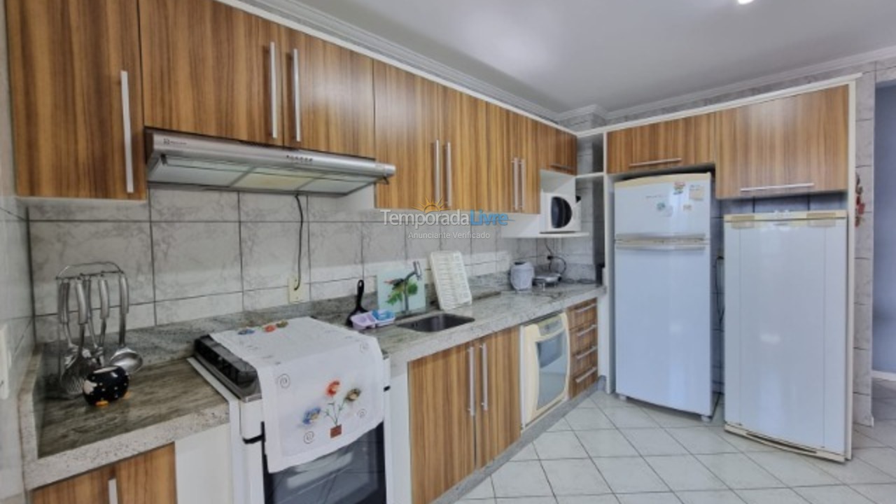 Apartment for vacation rental in Bombinhas (Praia de Bombinhas)