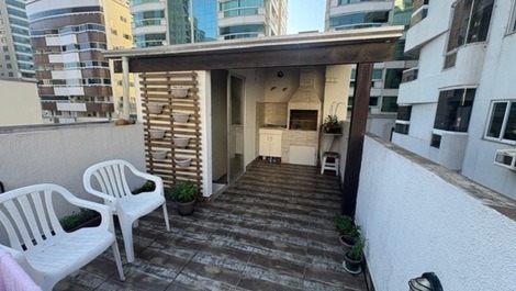 Great apartment on the court of the sea