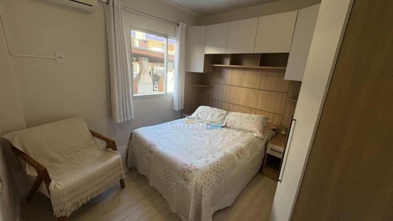 House for vacation rental in Itapema (Meia Praia)