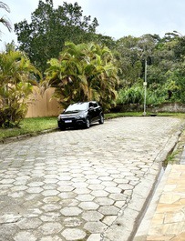 Cozy house. Block 28!!