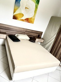 Cozy house. Block 28!!