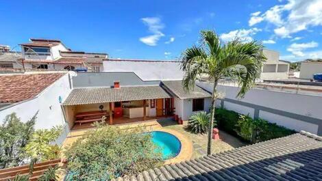 Casa luxo com piscina e churrasqueira