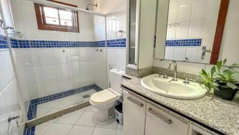 Casa luxo com piscina e churrasqueira