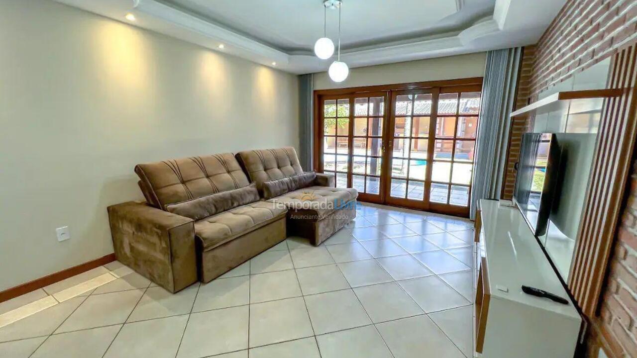 Casa para aluguel de temporada em Guarapari (Praia do Morro)