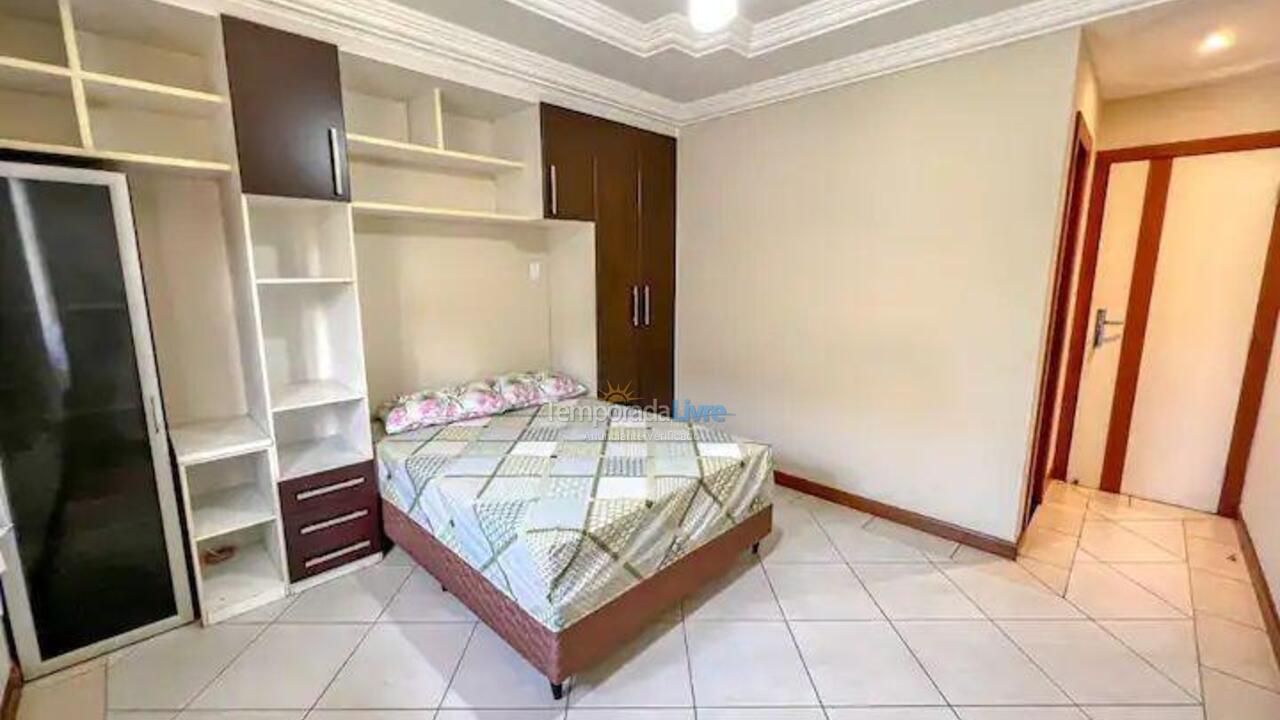 Casa para aluguel de temporada em Guarapari (Praia do Morro)