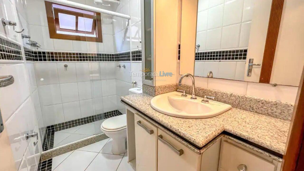 Casa para aluguel de temporada em Guarapari (Praia do Morro)