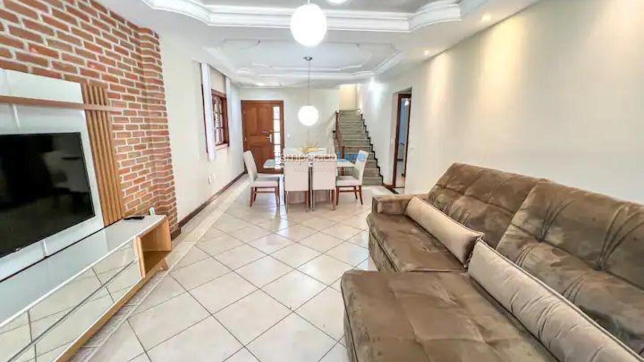 Casa para aluguel de temporada em Guarapari (Praia do Morro)