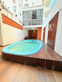 EXCELLENT 5 BEDROOM HOUSE (47)996087741