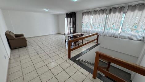 Cobertura duplex a 90 metros da praia