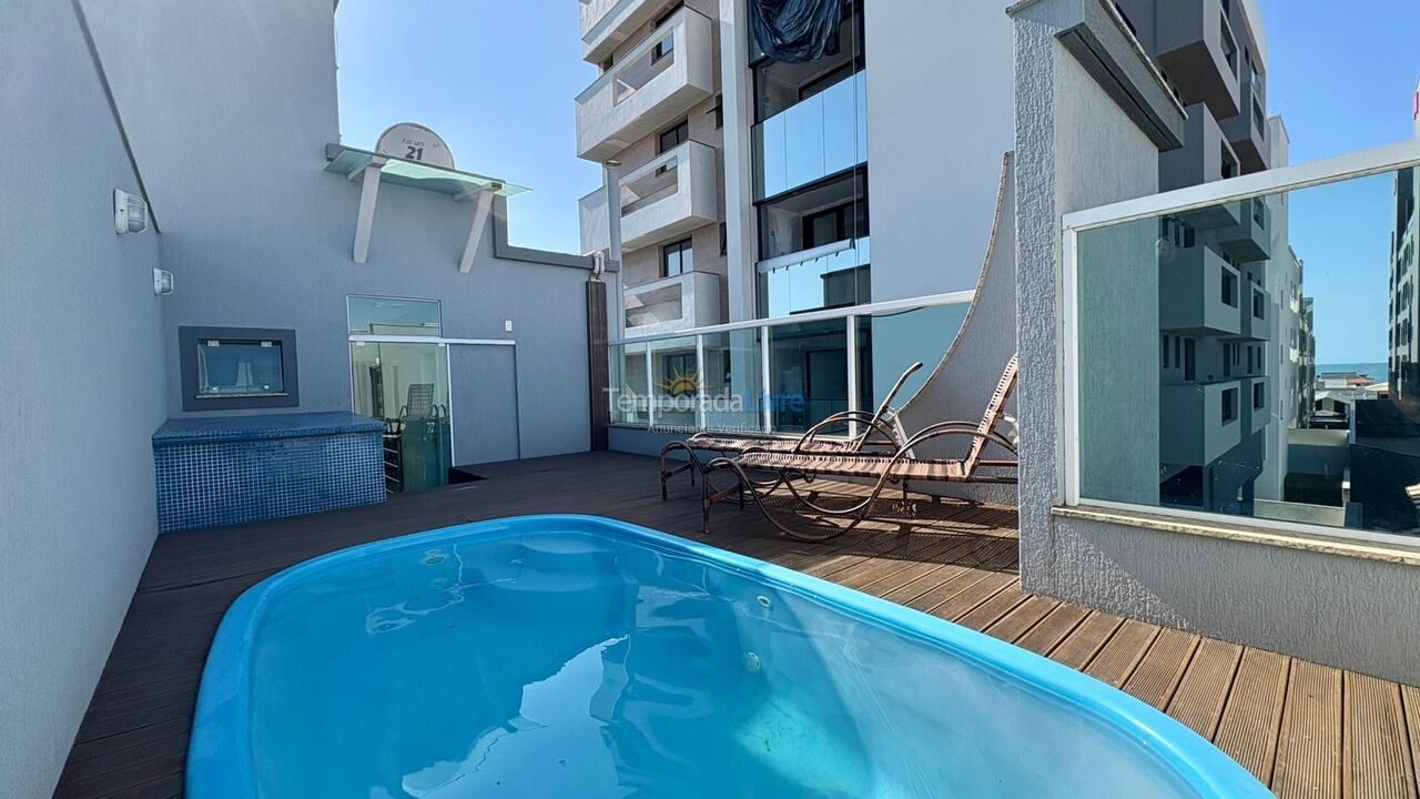 Apartment for vacation rental in Bombinhas (Praia de Bombas)