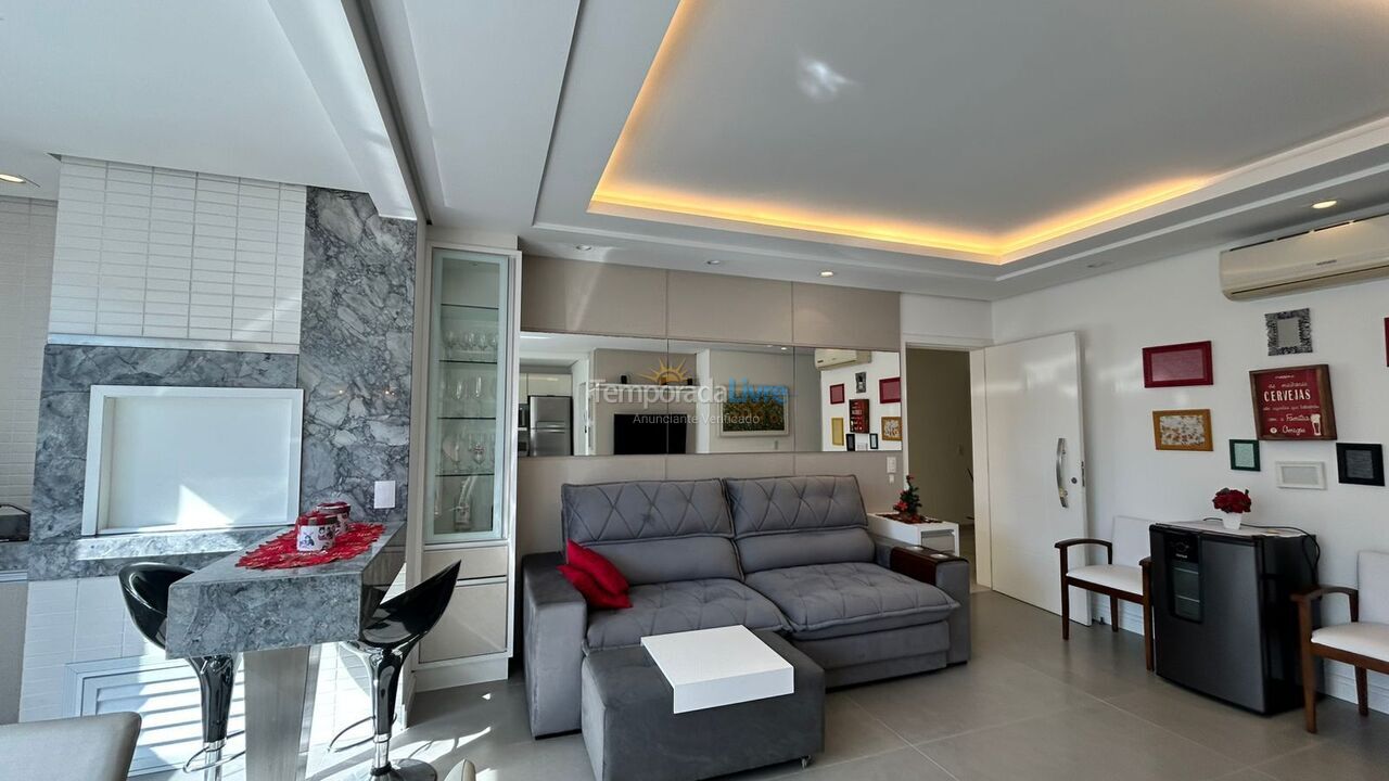 Apartamento para alquiler de vacaciones em Governador Celso Ramos (Praia de Palmas)