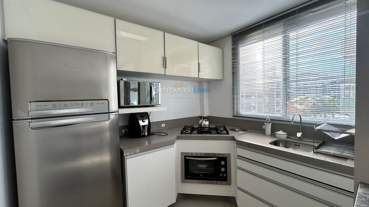 Apartamento para alquiler de vacaciones em Governador Celso Ramos (Praia de Palmas)