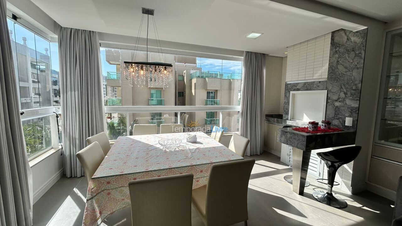 Apartamento para alquiler de vacaciones em Governador Celso Ramos (Praia de Palmas)